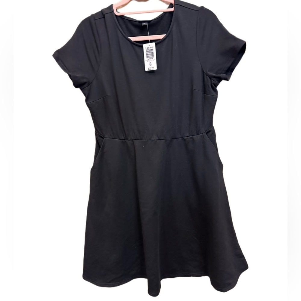TORRID Black Fleece Lined Short Sleeve W/ Pockets
Skater Fit Flare Dress